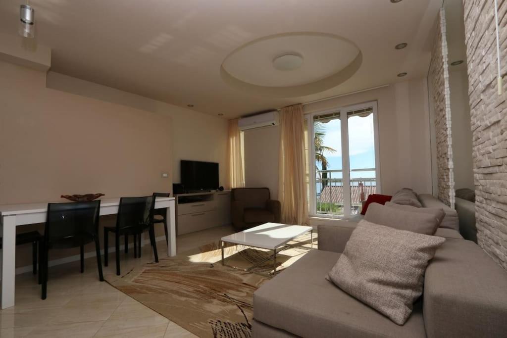 Kristal Paris Resort Новалья Экстерьер фото
